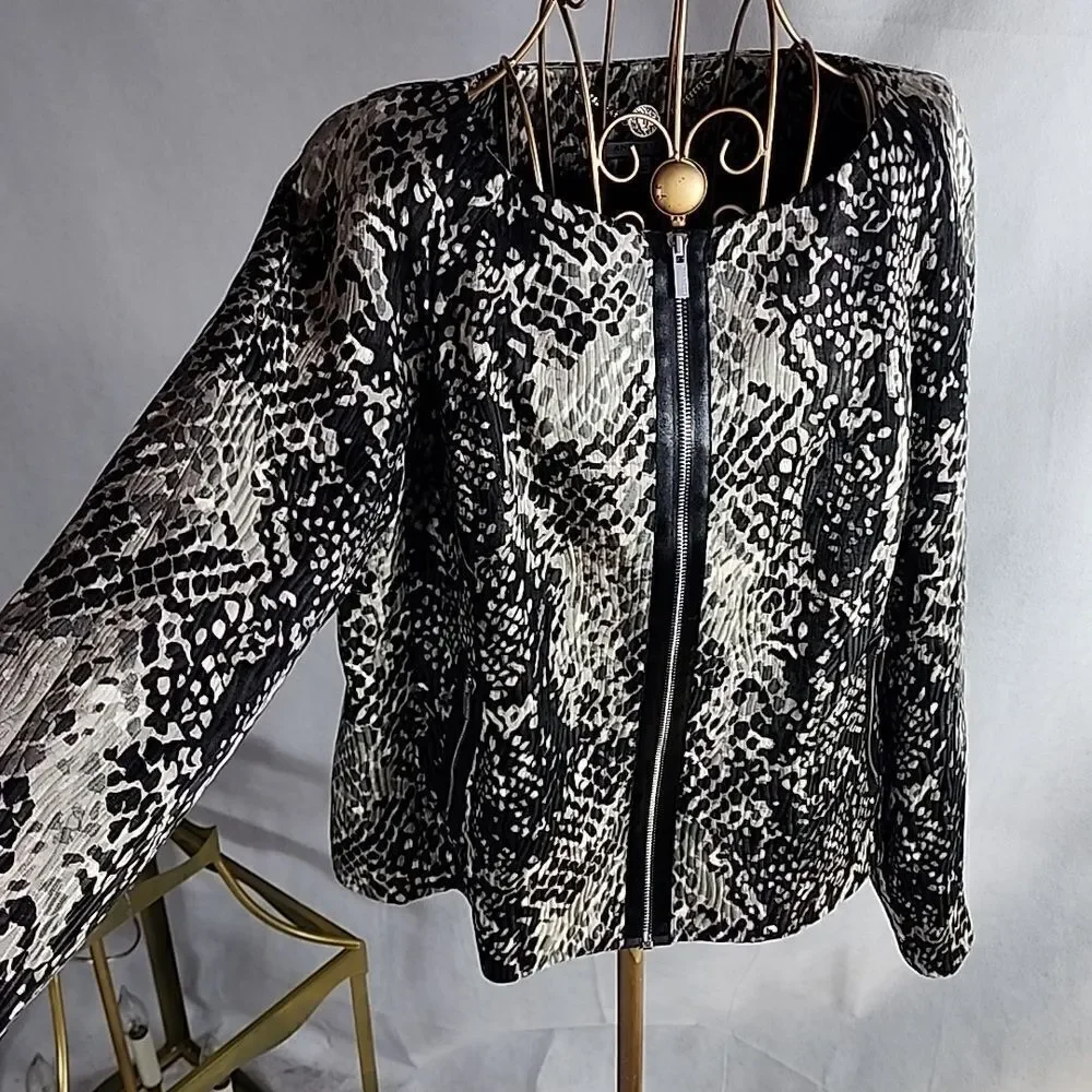 Silk & Wool Blend Black & Gray Animal Print Anne Klein Zippered Jacket